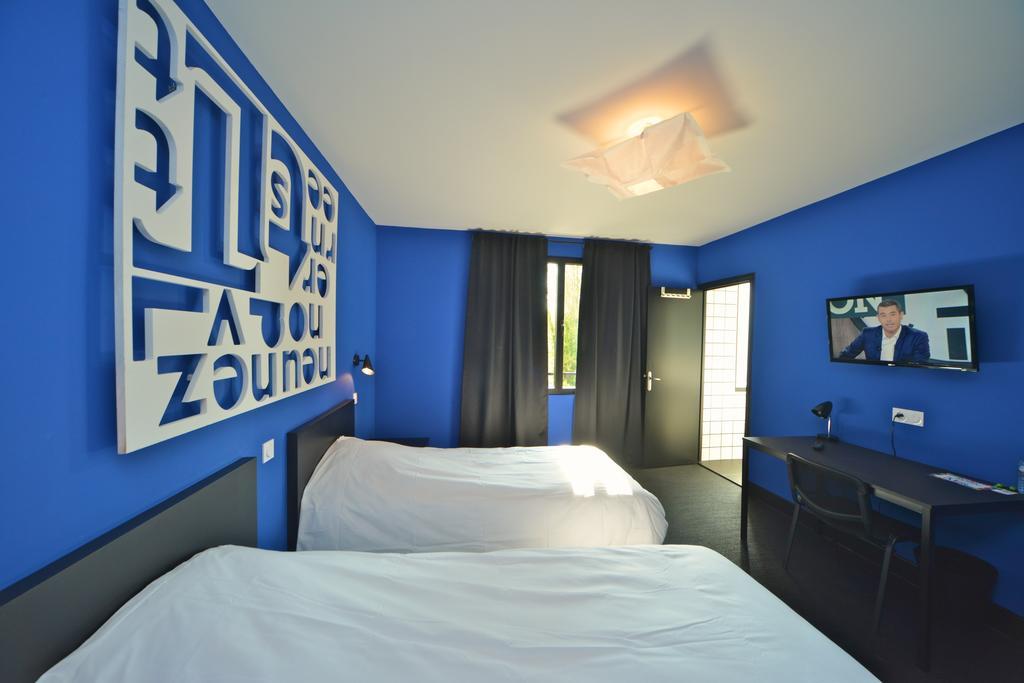 Logis - Hotel Restaurant La Mire Vierzon Ruang foto