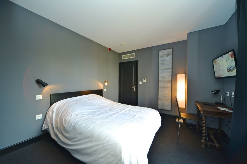 Logis - Hotel Restaurant La Mire Vierzon Bagian luar foto