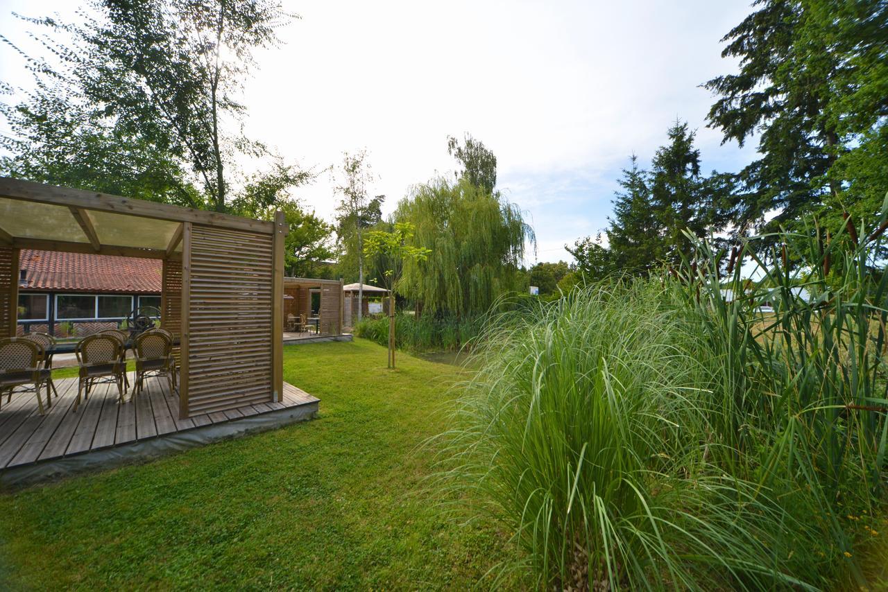 Logis - Hotel Restaurant La Mire Vierzon Ruang foto