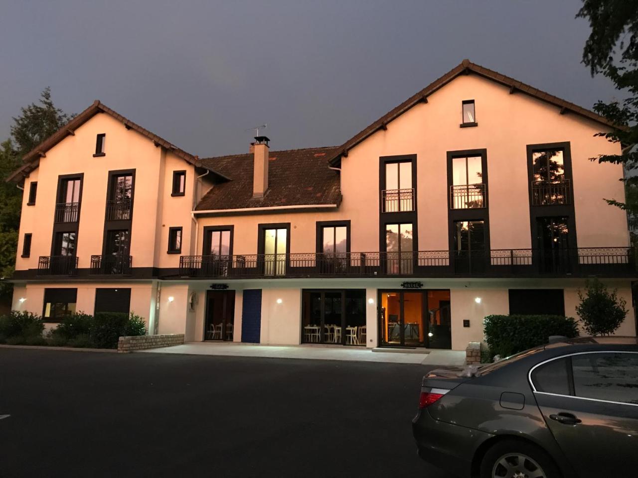 Logis - Hotel Restaurant La Mire Vierzon Bagian luar foto