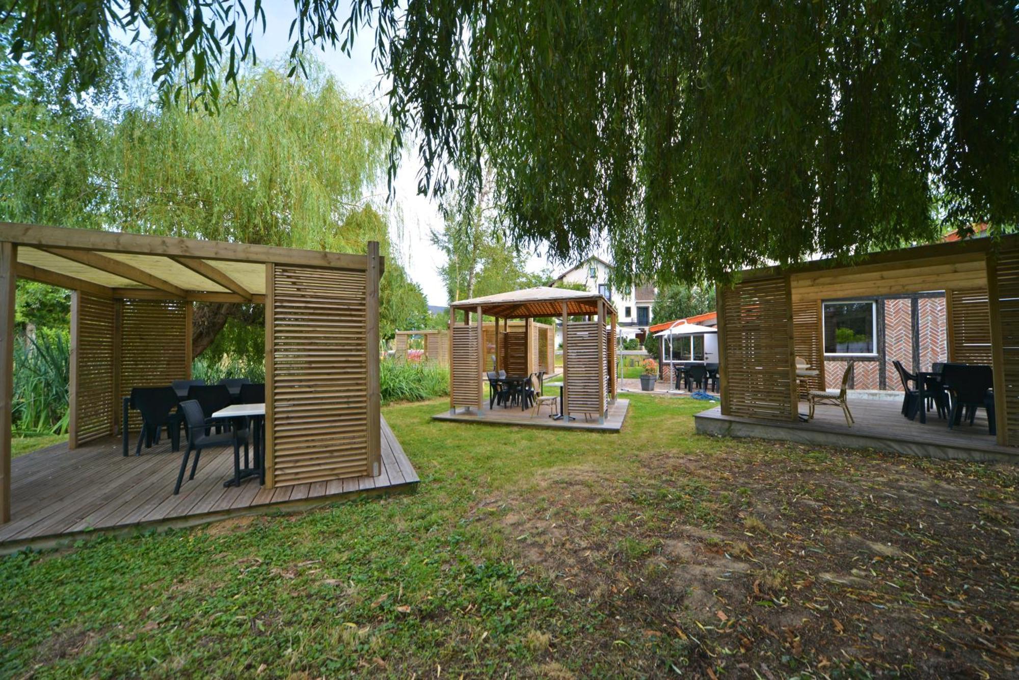 Logis - Hotel Restaurant La Mire Vierzon Bagian luar foto